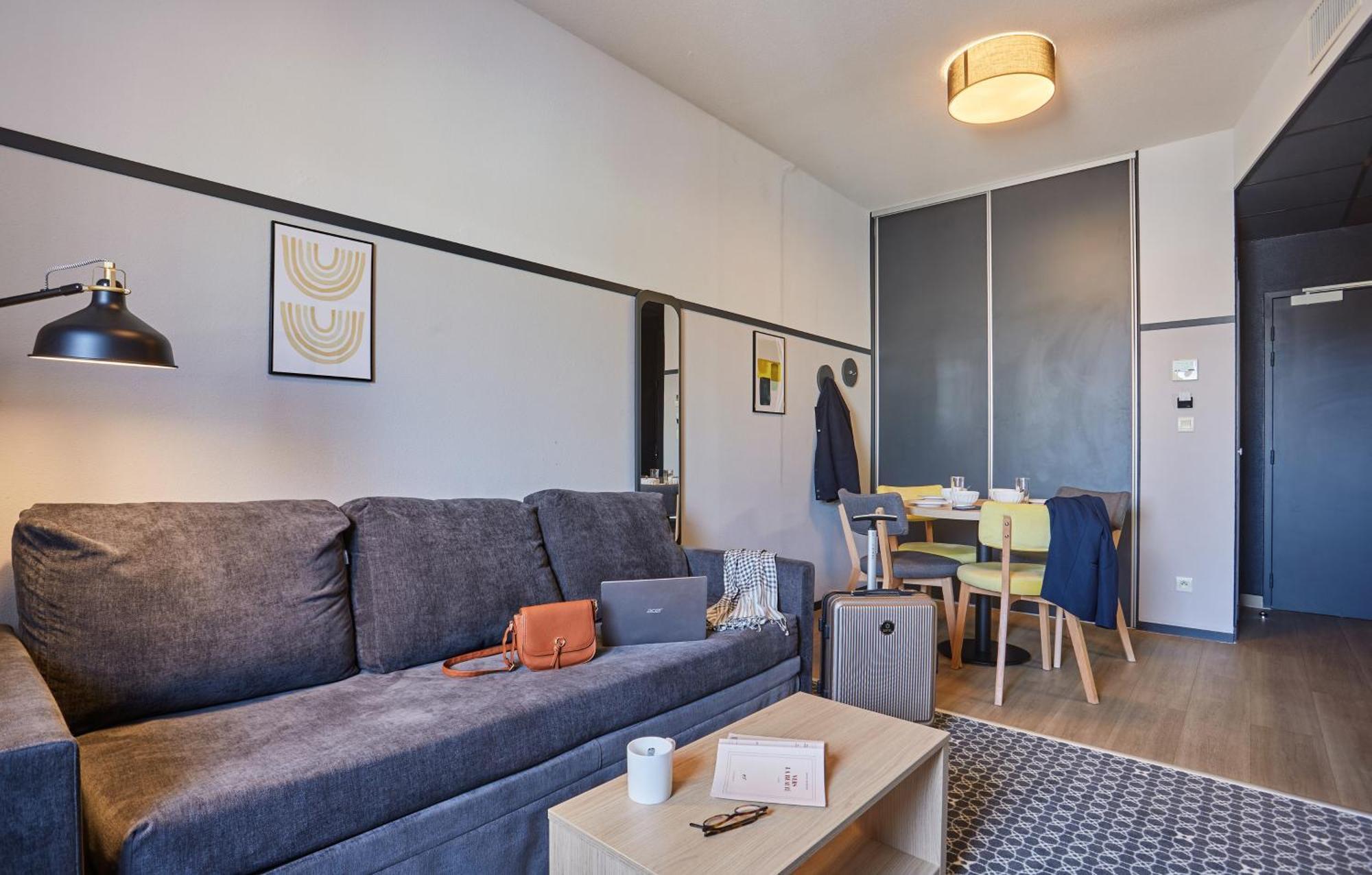 Appart'Hotel Odalys City - Bioparc Lyon Est Экстерьер фото