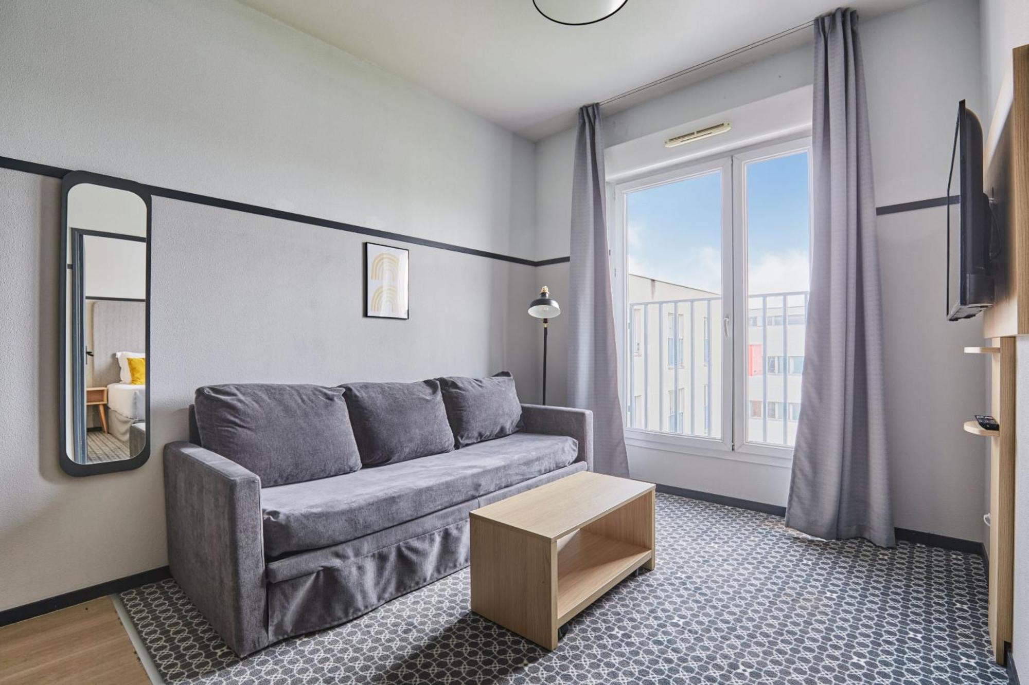 Appart'Hotel Odalys City - Bioparc Lyon Est Экстерьер фото
