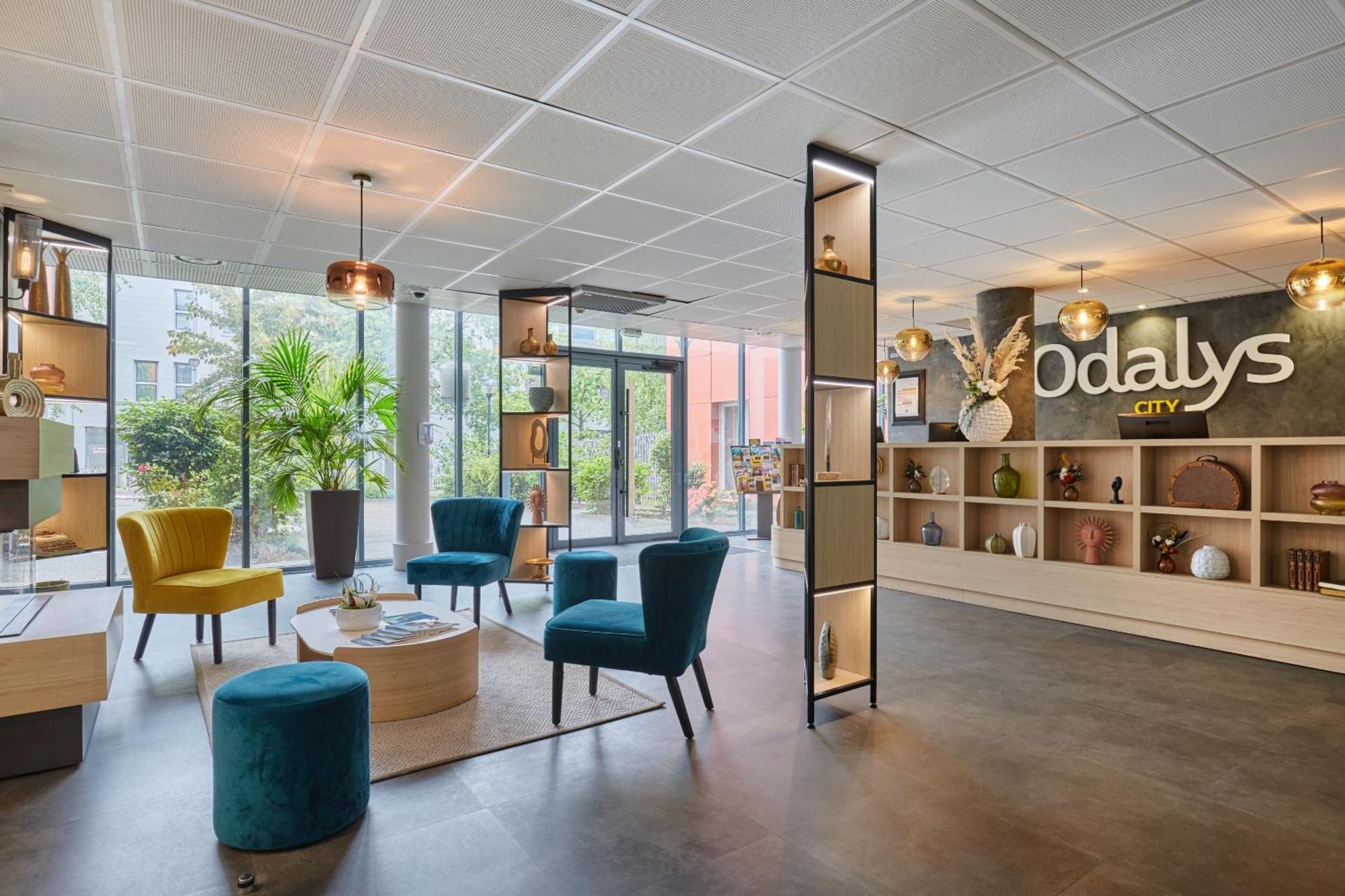 Appart'Hotel Odalys City - Bioparc Lyon Est Экстерьер фото