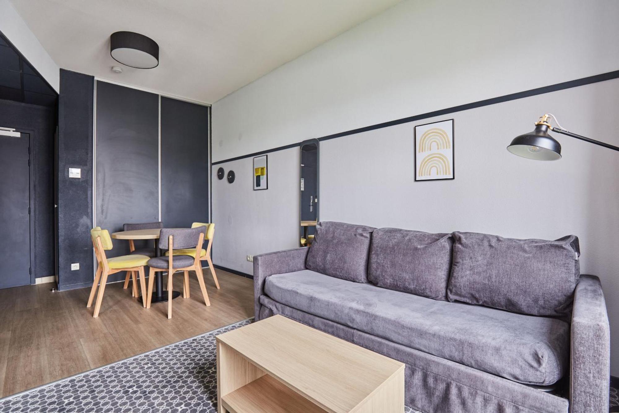 Appart'Hotel Odalys City - Bioparc Lyon Est Экстерьер фото